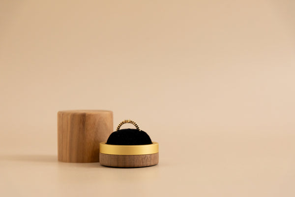 Ring box walnut (gold)
